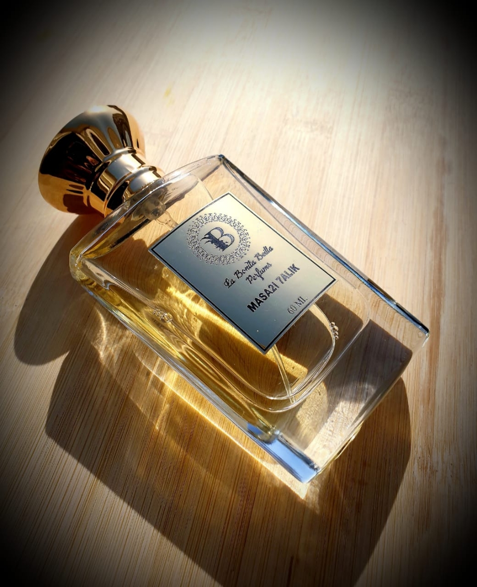 صورة  عطر مسائي حالك 