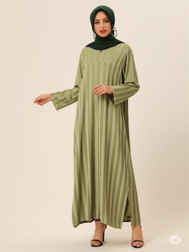 صورة جلابية نسائية على الذوق المغربي 