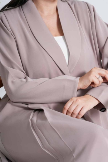 صورة عباية رسمية سوداء