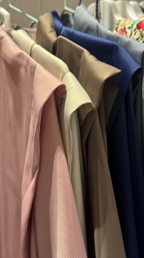 صورة عباية رسمية بليزر ناعم