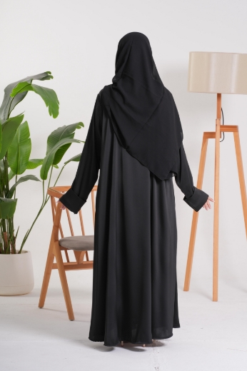 صورة عباية رسمية بليزر ناعم