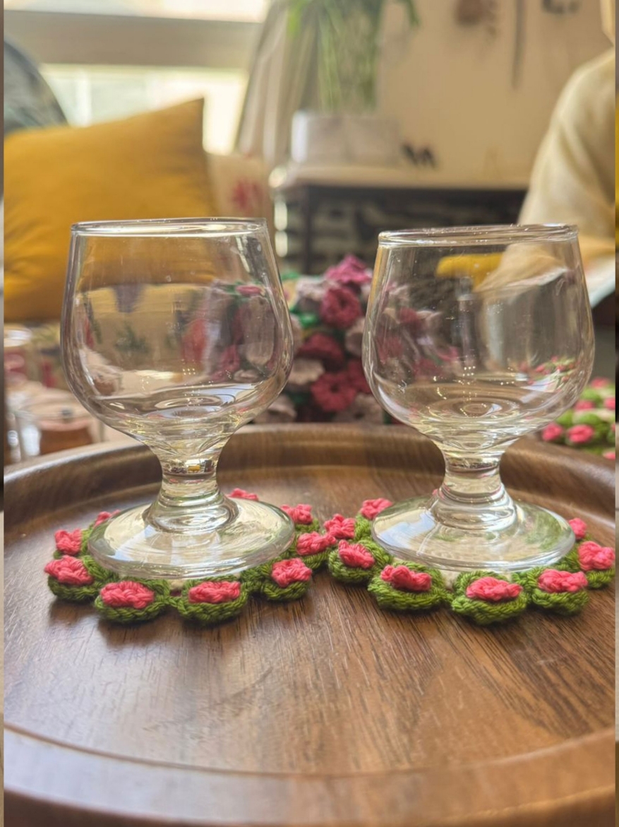 Picture of Coasters for cups/mugs (green and pink)