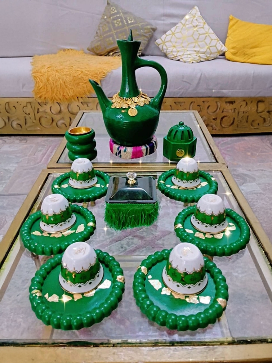 Picture of  Black Pottery Coffee Set