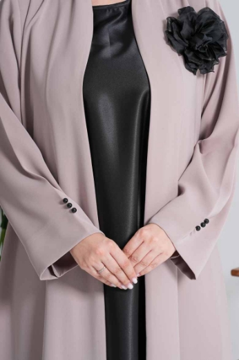 Picture of "3D Rose" Closed Abaya