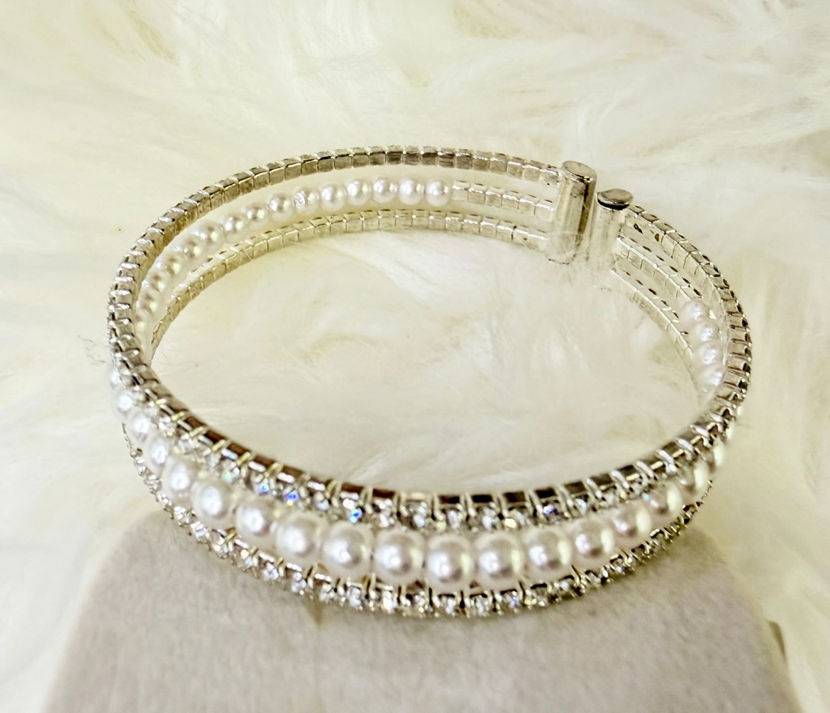صورة Bangle stone with pearl