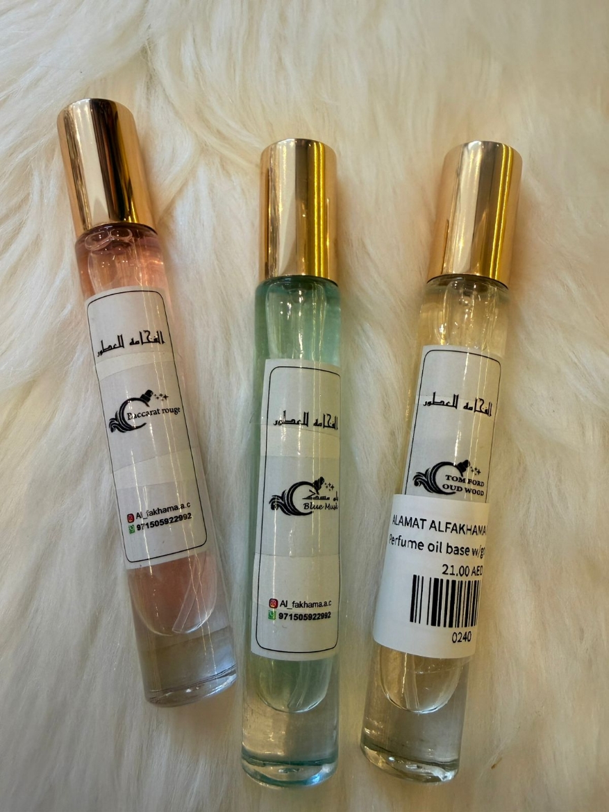 صورة Perfume oil base w/gold cap15ml