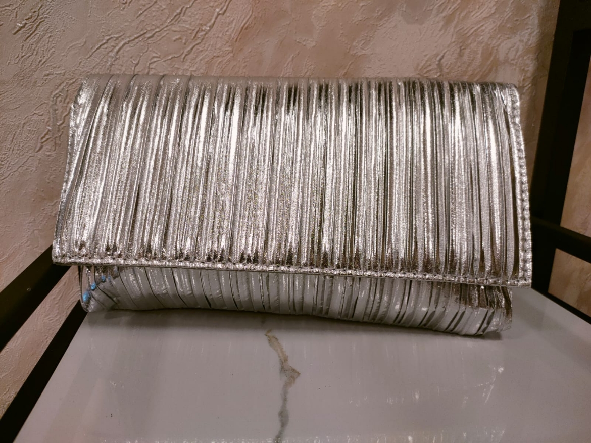 صورة clutch bag