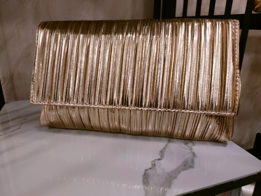 صورة clutch bag