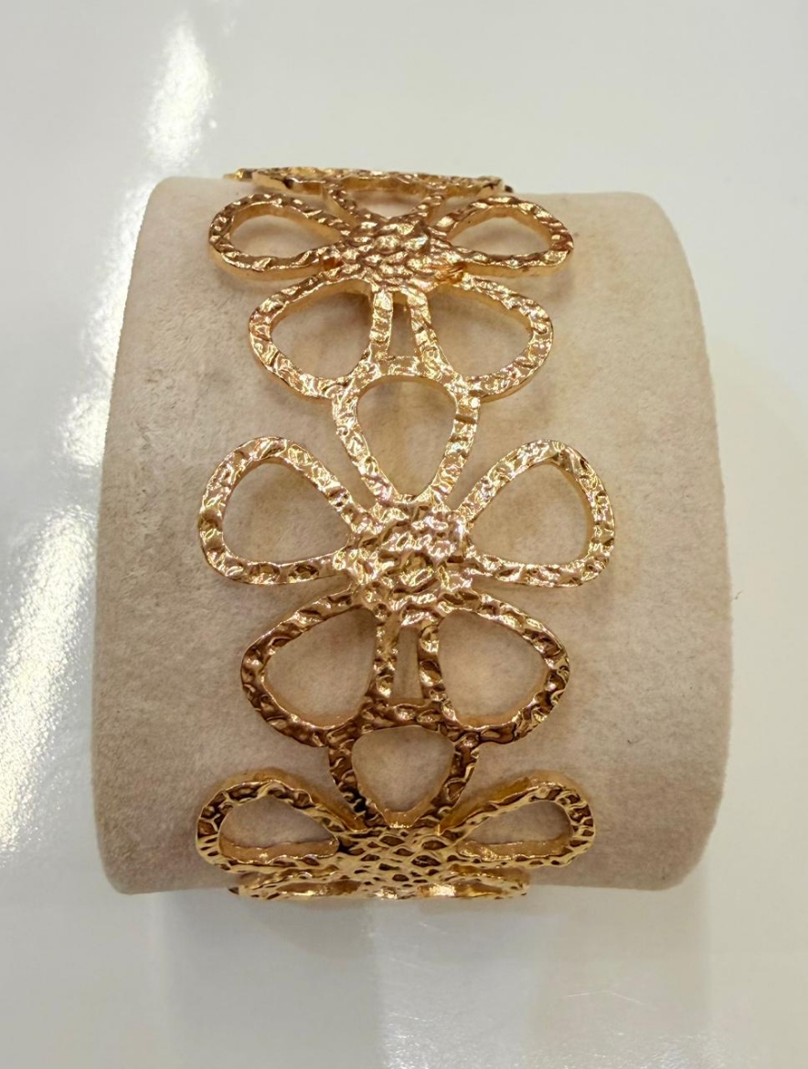 صورة Big bangle flower